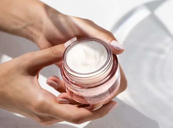 Apothecary Wild Rose Day-Brightening Gel-Cream