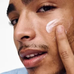 ATOBARRIER365 Lotion - Ansiktsvatten som återfuktar och stärker hudbar