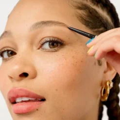 Benefit Precisely My Brow Pencil - Tunn Ögonbrynspenna