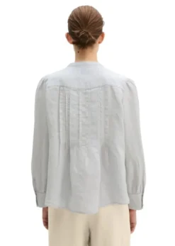 Blouse, flared shape, pleat details