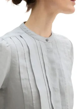 Blouse, flared shape, pleat details