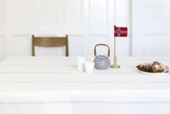 Bordflagstang med Norsk flag