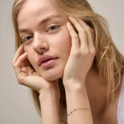 Bracelet, Lola
