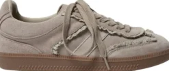 CALLIESW SNEAKER