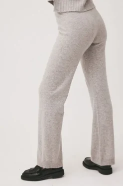 Classic 8 - 100% Cashmere