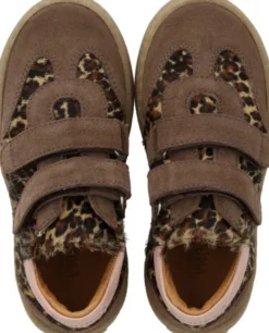 Court style sneaker med pony