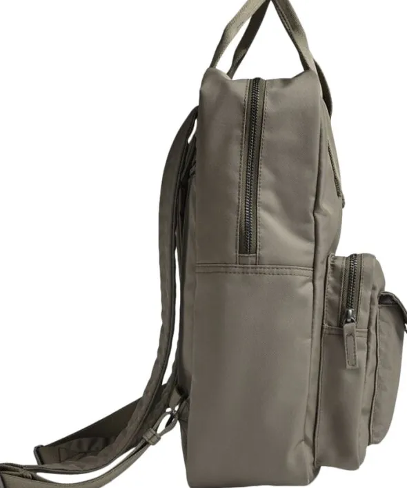 DarlaMBG Backpack, Monochrome
