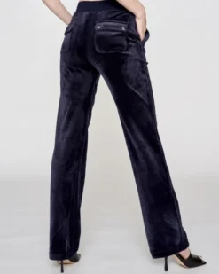 Del Ray Classic Velour Pant Pocket Design