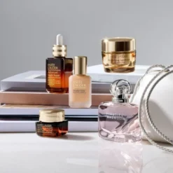 Double Wear Stay-In-Place Makeup SPF10