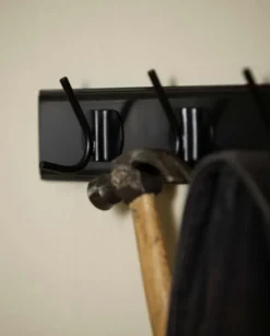 EDGY coat rack, 3 hooks - black w. black finish