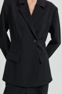 Fique Fitted Blazer