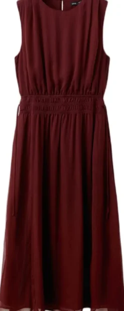 Flowy dress with gathered waist