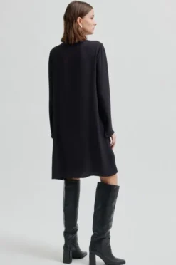 Glara Dress