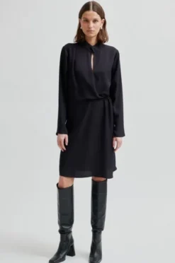 Glara Dress