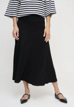 gracious skirt