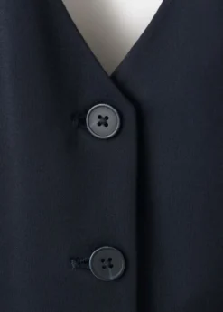 Halter-neck gilet with buttons