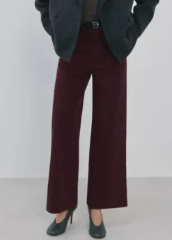 High-waisted wide leg jeans with st
