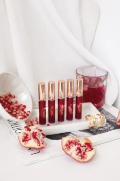 ICONIC LONDON Lustre Lip Oil