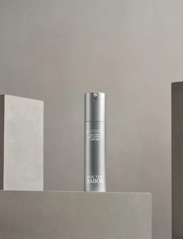 INSTANT LIFT EFFECT CREAM