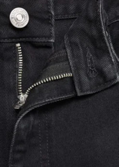 JEANS. -- MOM2000