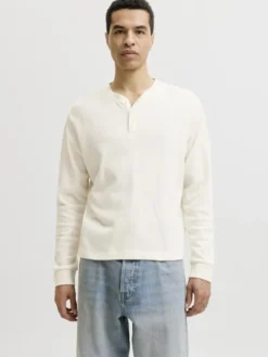 JORCHAMBERI HENLEY LS TEE