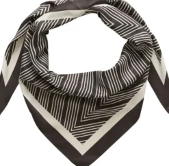 KAgabby Scarf