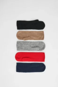 Karrie 4 - 100% Cashmere