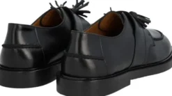 Loafer med kvastdetalje