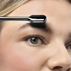 M2 BEAUTÉ Eyebrow Silk Perfection Balm 5g.