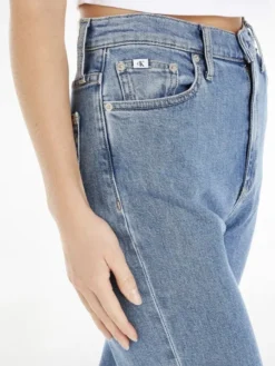 MOM JEAN