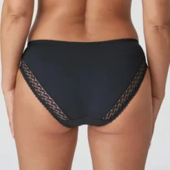 Montara rio briefs