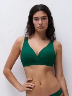 Navarino Wirefree plunge t-shirt bra
