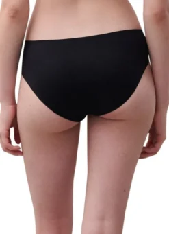 Norah Brief