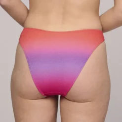 Nusa Dua bikinitrusser brasiliansk