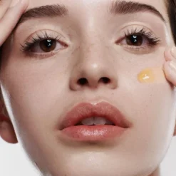 OLE HENRIKSEN TRUTH Banana Bright Vitamin C Serum 30 ML