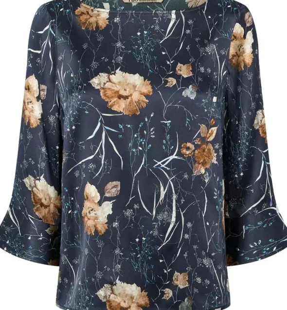 2009PBOEtta blouse