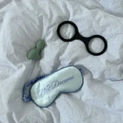 Peech Blindfold