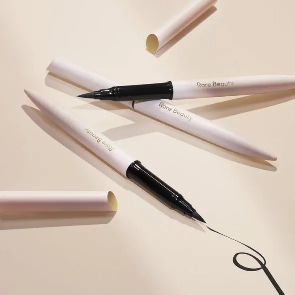 Perfect Strokes - Matte Liquid Liner