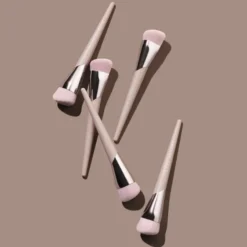 Precision Foundation Brush 145 - Sminkborste