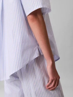 RELAXED POPLIN SS SHIRT