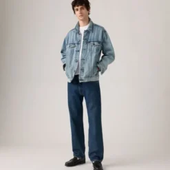 555� Relaxed Straight Jeans
