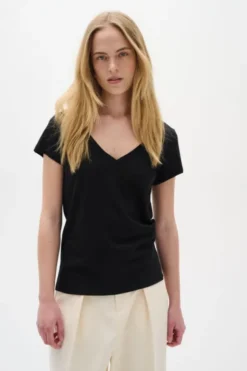 Rena T-shirt