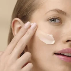 Revitalizing Supreme+ Soft Cream