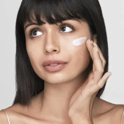 Revitalizing Supreme Tint Release moisturizer SPF 10
