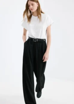 Short-sleeved cotton t-shirt