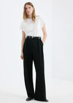 Short-sleeved cotton t-shirt