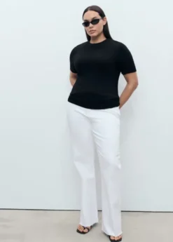 Short-sleeved fine-knit sweater