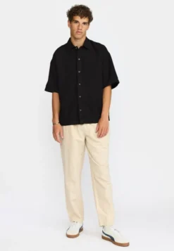 Short-sleeve shirts