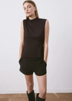 Side gathered knitted top