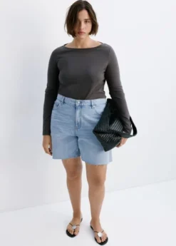 Straight low-rise denim Bermuda sho